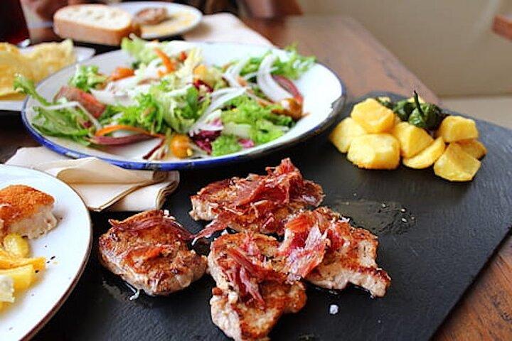 Ægte smag af Granadas gamle bydel og Albaicin Tapas Tour