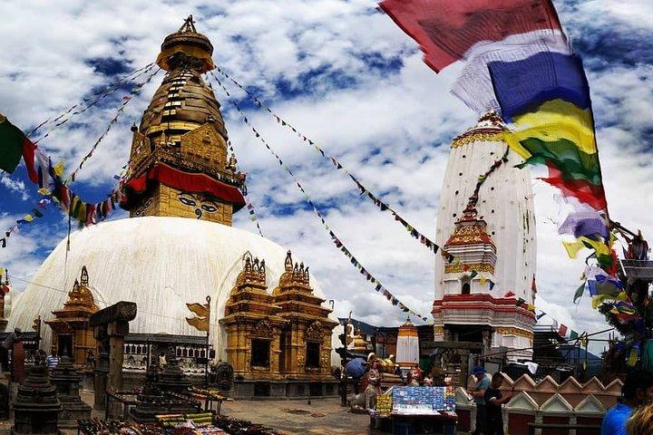 Tour Privado de 4 Locais Patrimônios da UNESCO em Kathmandu de carro