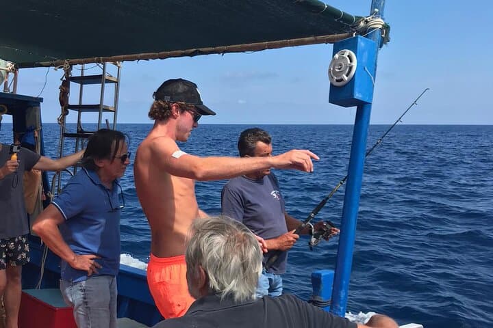 Boat tour in Ponza and Palmarola with a fisherman with lunch