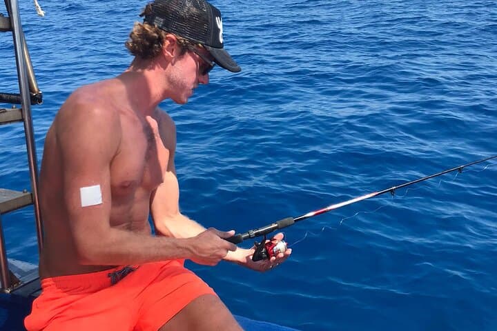Boat tour in Ponza and Palmarola with a fisherman with lunch