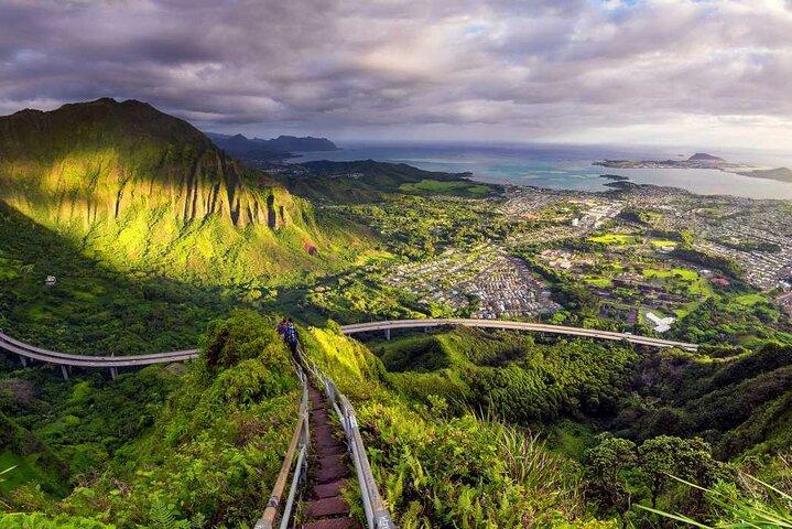 Privétransfer van Waikiki naar Honolulu (HLN) Airport