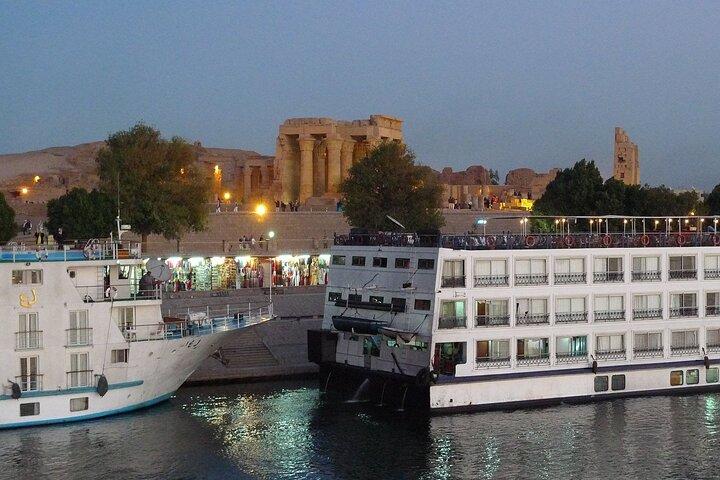 4 Nächte Private Guided River Nile Cruise von Luxor nach Assuan
