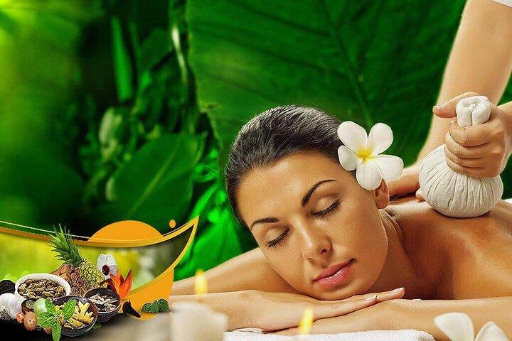 Nha Trang slapper af med indisk Auyverdic urtespa og massage halvdagstur