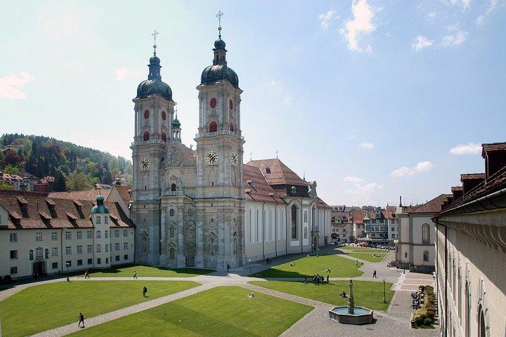Visite privée à pied de Saint-Gall avec un guide professionnel