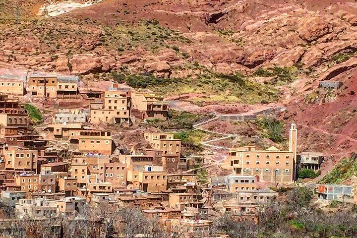 2 dias de caminhada pelas montanhas do Atlas e pernoite em uma vila berbere