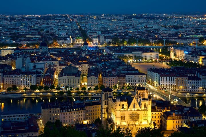 Private 4-hour Walking Tour of Lyon with official tour guide