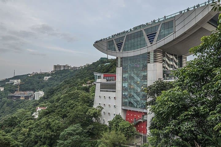 Private Full-Day Hong Kong Island Top Attraction Tour