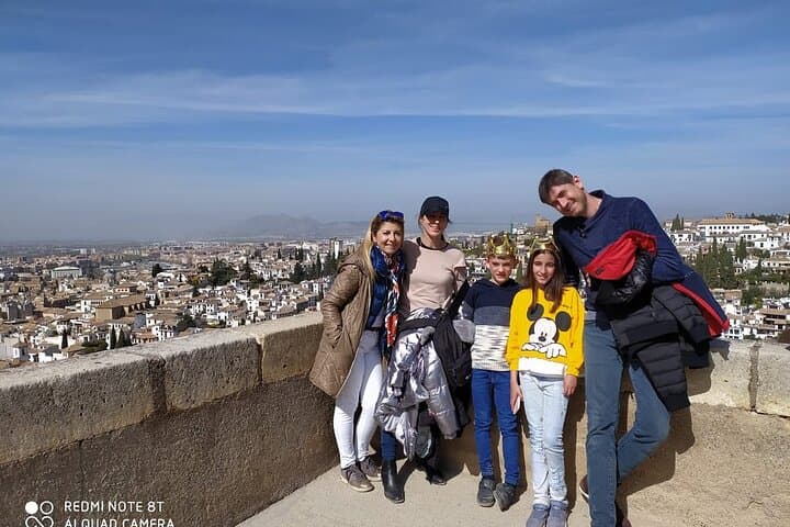 Alhambra : Private Tour for Families