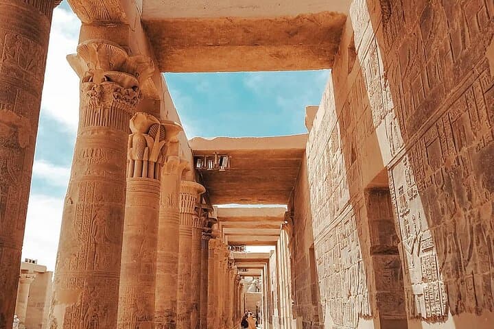 tour to aswan from luxor