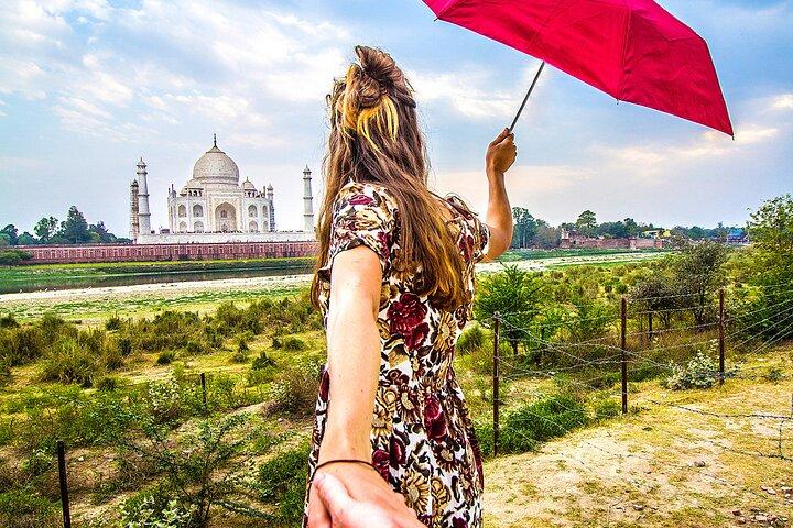 Full-Day Private Ethnic Wear Photoshoot Tour in Agra