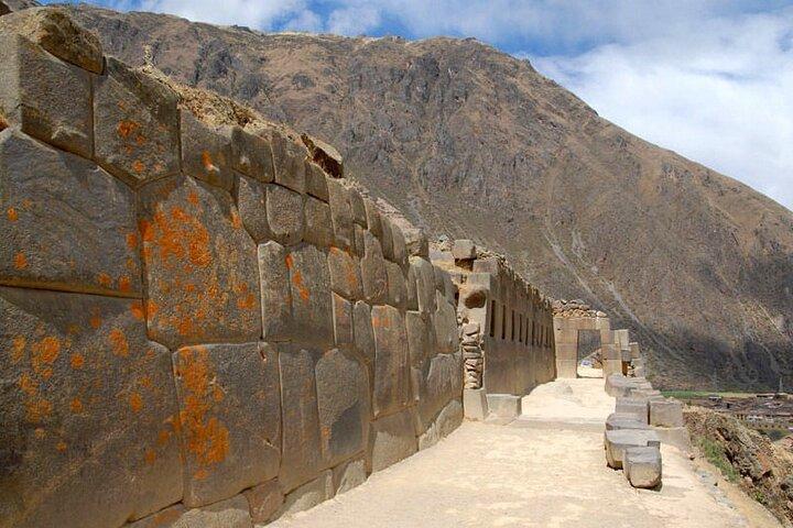 Cusco + Heiliges Tal + Machu Picchu mit dem Zug 4 Tage / 3 Nächte mit 4-Sterne-Hotel