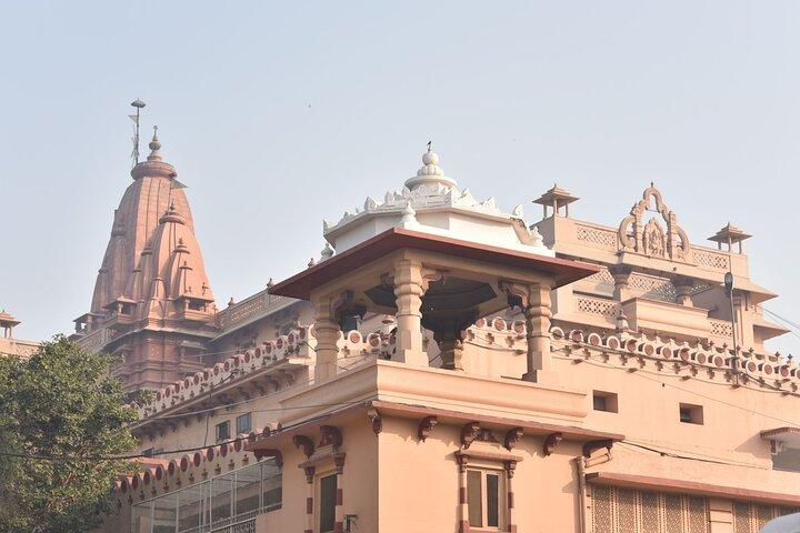 Best of Mathura & Vrindavan (Guided Halfday Sightseeing Tour by Car)