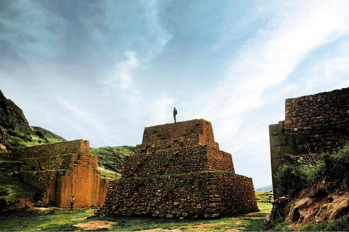 Private Half-Day Tour to Tipón, Pikillaqta and Andahuaylillas