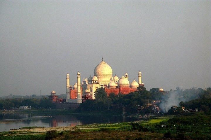 Excursion d'une journée à Agra depuis Pune avec billets d'avion
