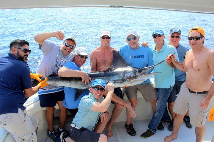 Expérience de charte de pêche sportive privée à Cabo San Lucas (5 heures)