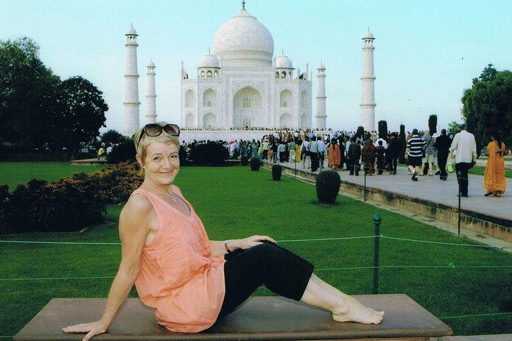 Private Taj Mahal Sunrise Tour from Agra by Car with Driver