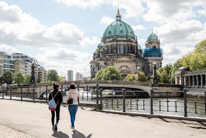Berlin Private Custom Tour with a Local: Highlights & Hidden Gems