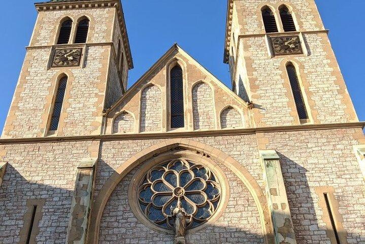 Descubra Sarajevo Walking Tour com guia local