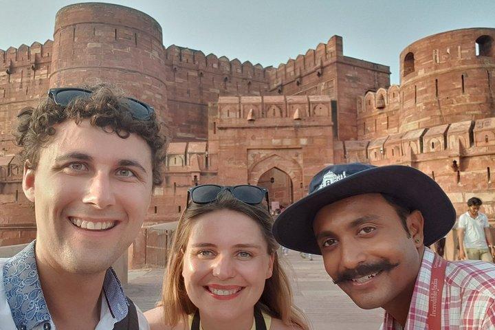 Privat Sunrise Taj Mahal-tur fra Delhi alt inklusive