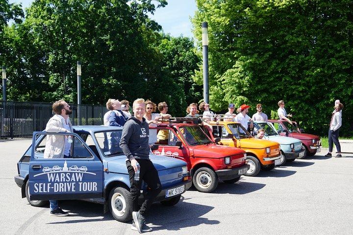 Tour retrò in auto privata Fiat a Varsavia