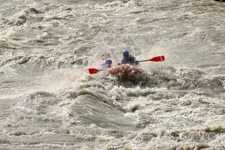 Denali-Rafting-Canyon-Welle