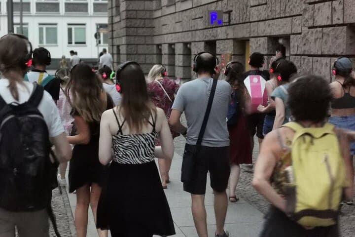 Silent disco through downtown Berlin with flash mobs