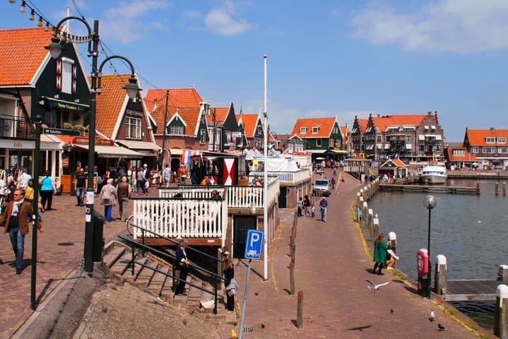 Zaanse Schans Windmills and Volendam Small-Group Tour from Amsterdam