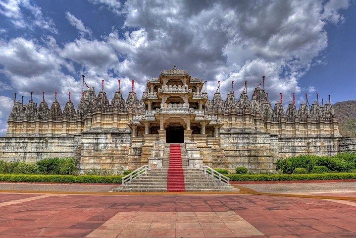 Day Excursion To Ranakpur Jain Temple From Udaipur With Lunch
