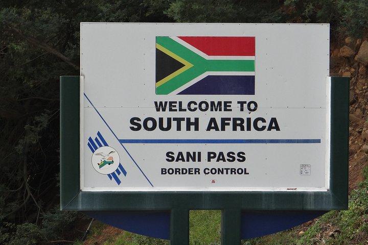 Drakensberg Mountain Day Tour in Lesotho da Durban