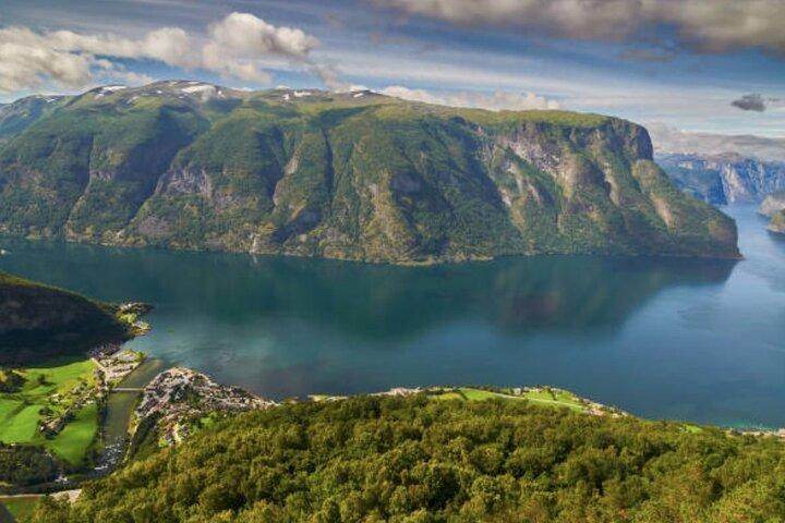 Flam: Die spektakuläre Stegastein Viewpoint Tour (kleine Gruppe)