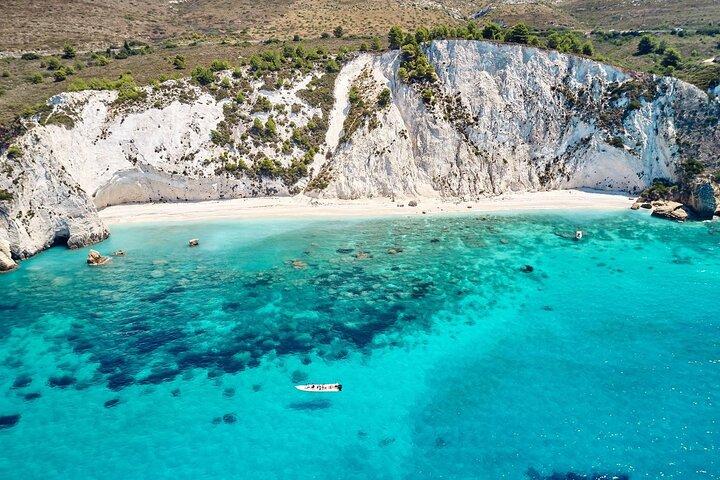 Cruzeiro para White Rocks e Xi Beach com almoço e vinho