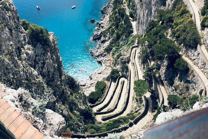 Visite privée d'une journée sans stress: Capri et la grotte bleue de Naples