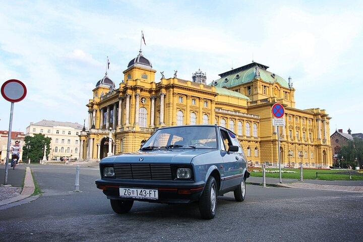 Zagabria privata di 4 ore e tour della montagna in un'auto Yugo
