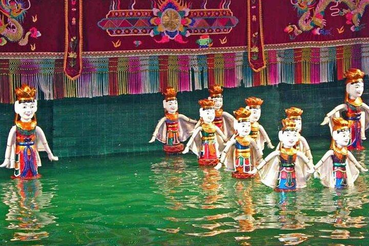 Salta la coda: biglietti per lo spettacolo di marionette sull'acqua del drago d'oro