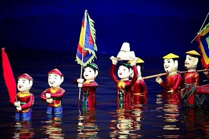 Salta la coda: biglietti per lo spettacolo di marionette sull'acqua del drago d'oro