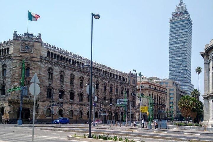 Private Tour: Panoramic of the 45th Floor and City Tour, Museums.