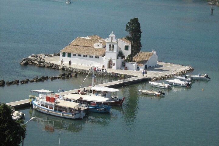 Destaques de Corfu: Palácio de Achilleion, Ilha do Rato e Cidade Velha