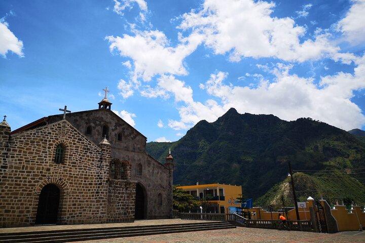 Tour di un'intera giornata al lago Atitlan