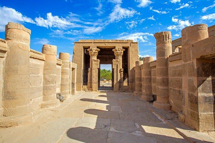 Private 04 Days Nile Cruise de Aswan para Luxor