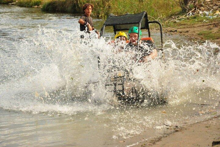 Do lado : Rafting & Buggy Safari & Zipline com almoço e transfer