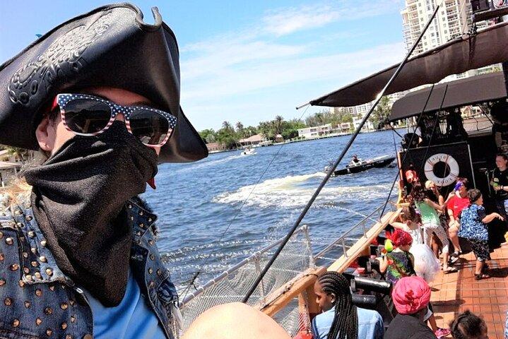 1-Hour Interactive Pirate Cruise (arrive 30 minutes early)