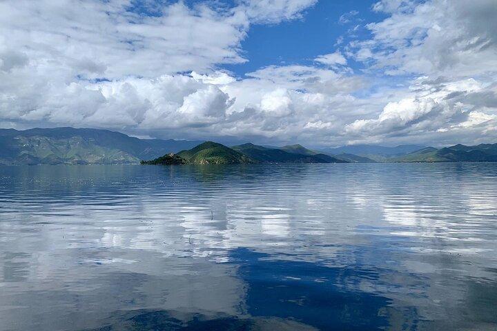 Excursion privée d'une journée au lac Lugu depuis Lijiang