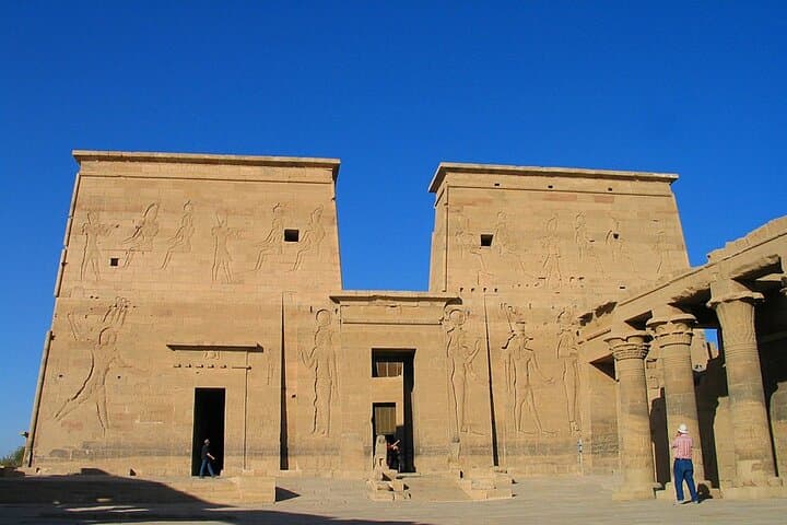 Amazing 4-Days Nile Cruise from Aswan To Luxor with sightseeing and Abu simbel