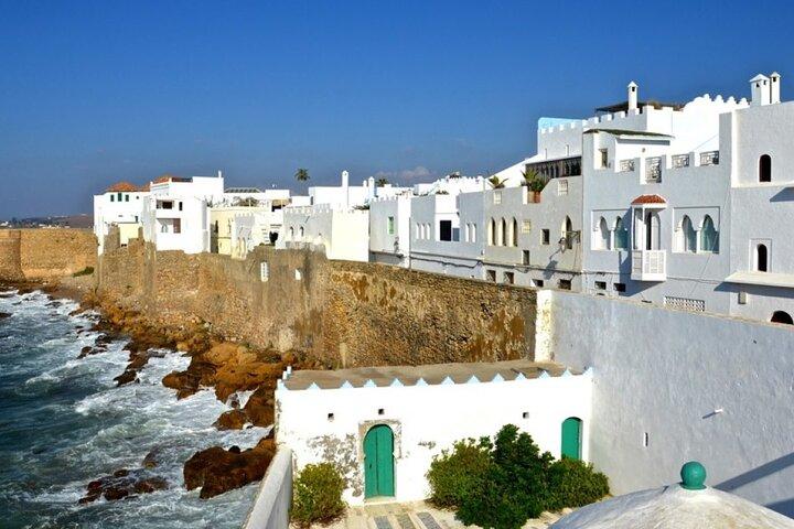 "Asilah & Chefchaouen Art Work Tour | Privé & Luxe
