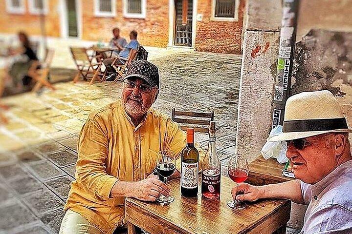 Private Tour of a Hidden Vineyard in Venice with Wine Tasting