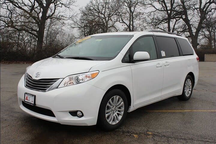 Private Transfer from JFK&LGA Airport to New York or Vice versa