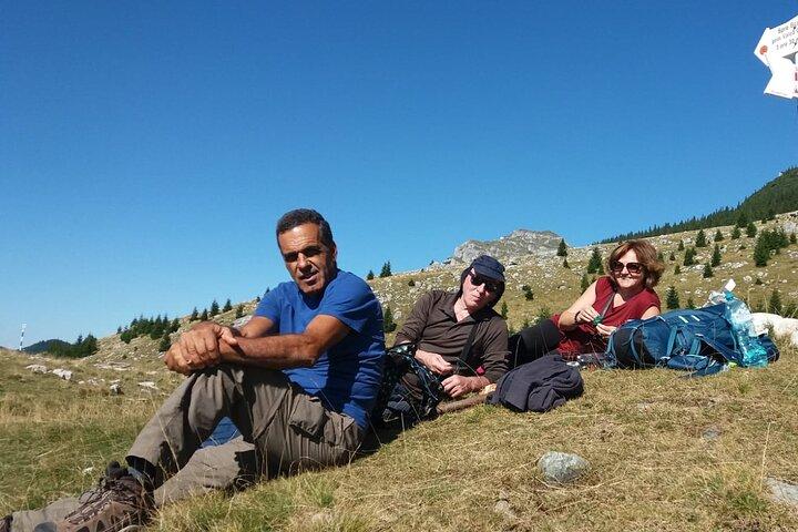 Excursión de un día de senderismo en el parque natural de Bucegi: excursión privada de un día desde Brasov