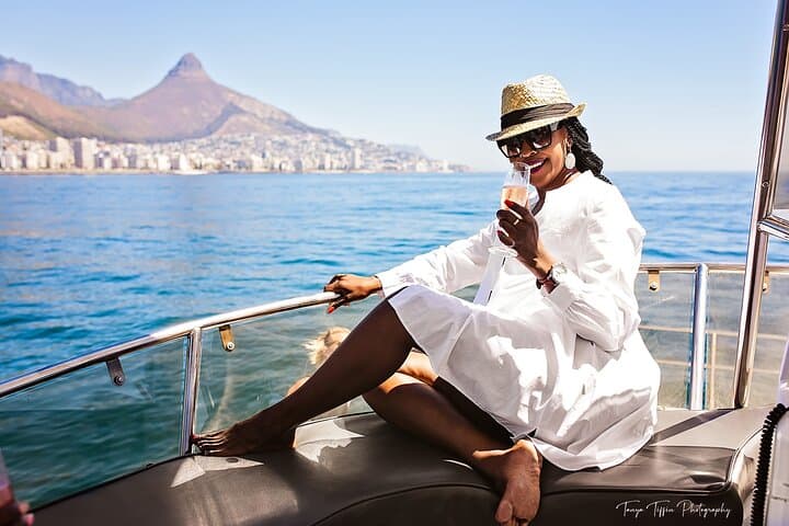 Champagne Cruise (Pre-Sunset) from Cape Town