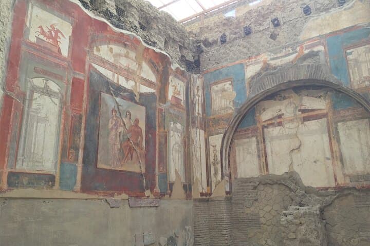 Skip the Line Ancient Herculaneum Walking Tour with Top Rated Guide
