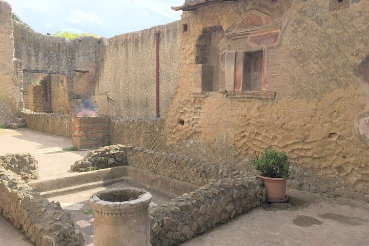 Skip the Line Ancient Herculaneum Walking Tour with Top Rated Guide